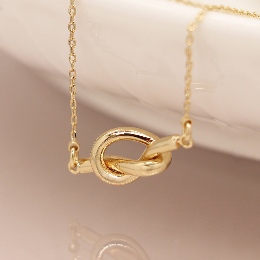 Golden Fine Knot Necklace⁸