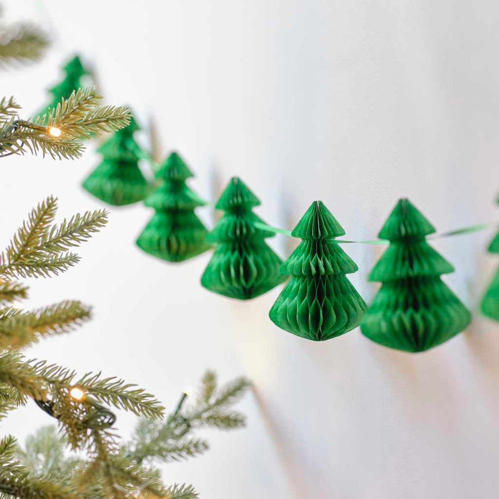 Honeycomb Trees Garland - Green