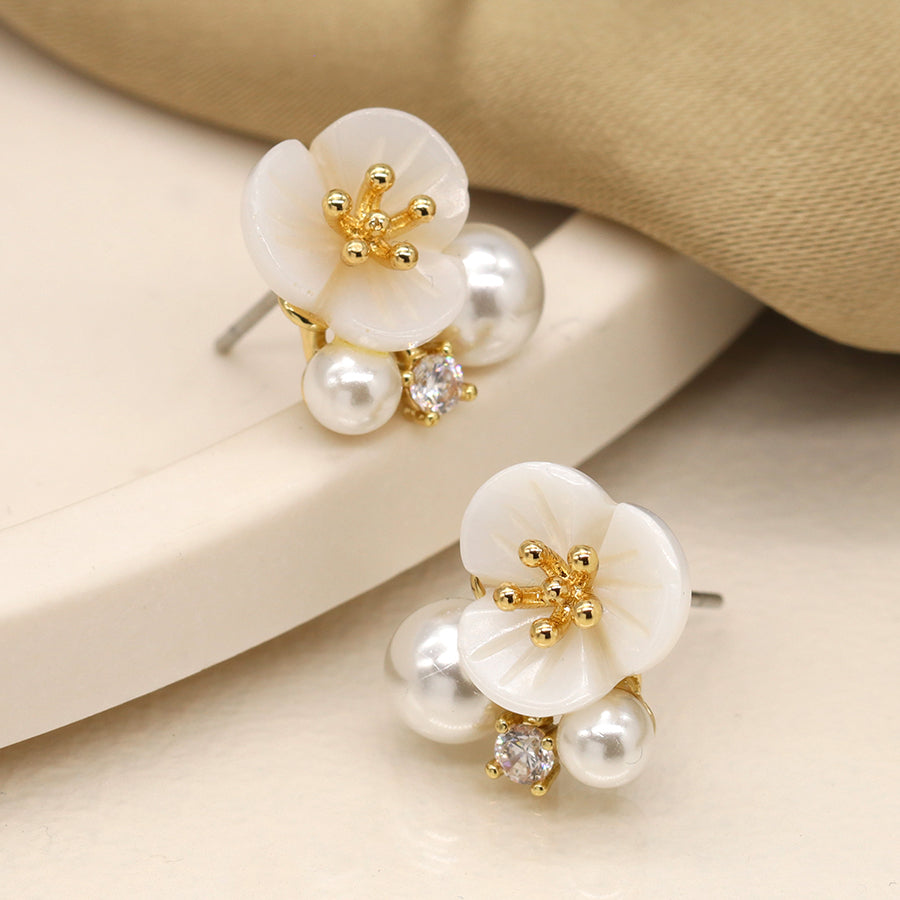 Flower Pearl Cluster Studs