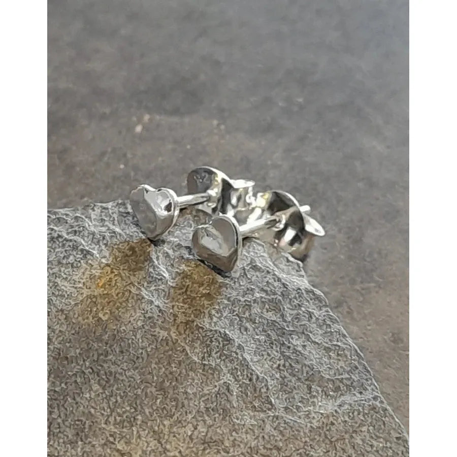Sterling Silver Hammered 4mm Heart Stud