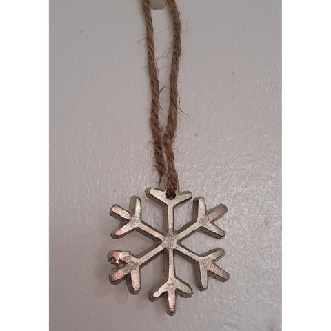 Metal Snowflake Hanger