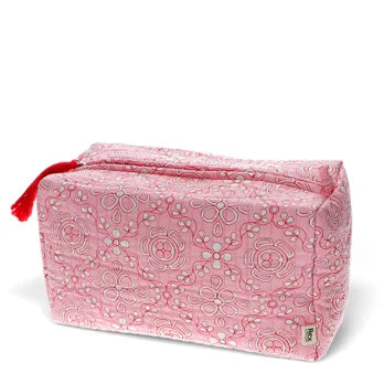 Anushka Quilted Wash Bag