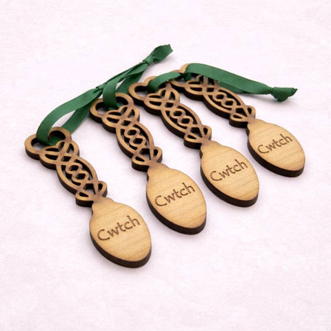 Wooden Welsh Lovespoon Decorations – Cariad & Cwtch