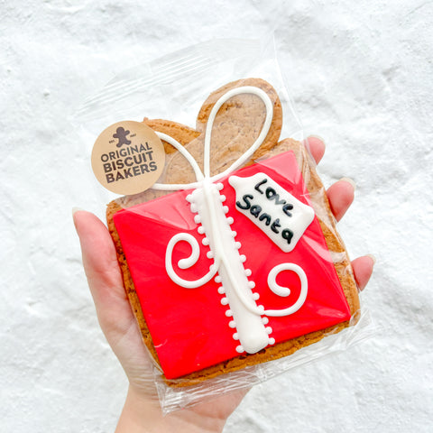 Gingerbread Love Santa Present Biscuit