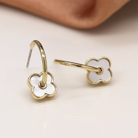 Golden C-hoop Quatrefoil Earrings