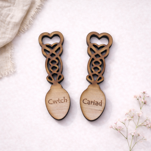 Wooden Welsh Lovespoon Decorations – Cariad & Cwtch