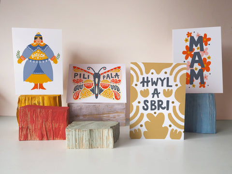 Penblwydd Hapus Floral Birthday Card